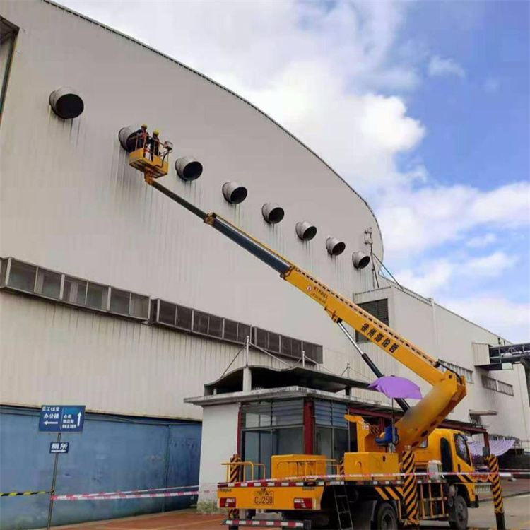 蓬莱高空作业车出租服务：专业广告牌安装解决方案